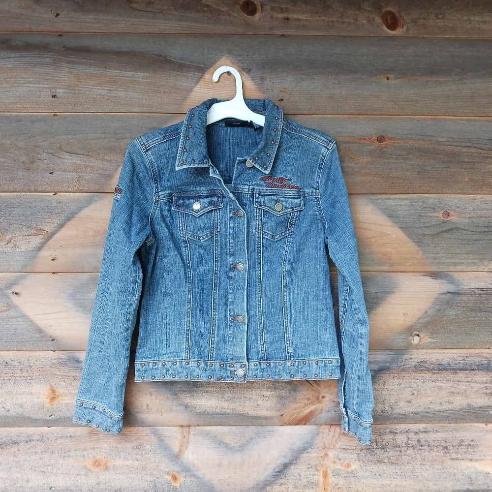 Harley Davidson 105th Anniversary Denim Jean Jacket Womens‎ M Embroidered Studs